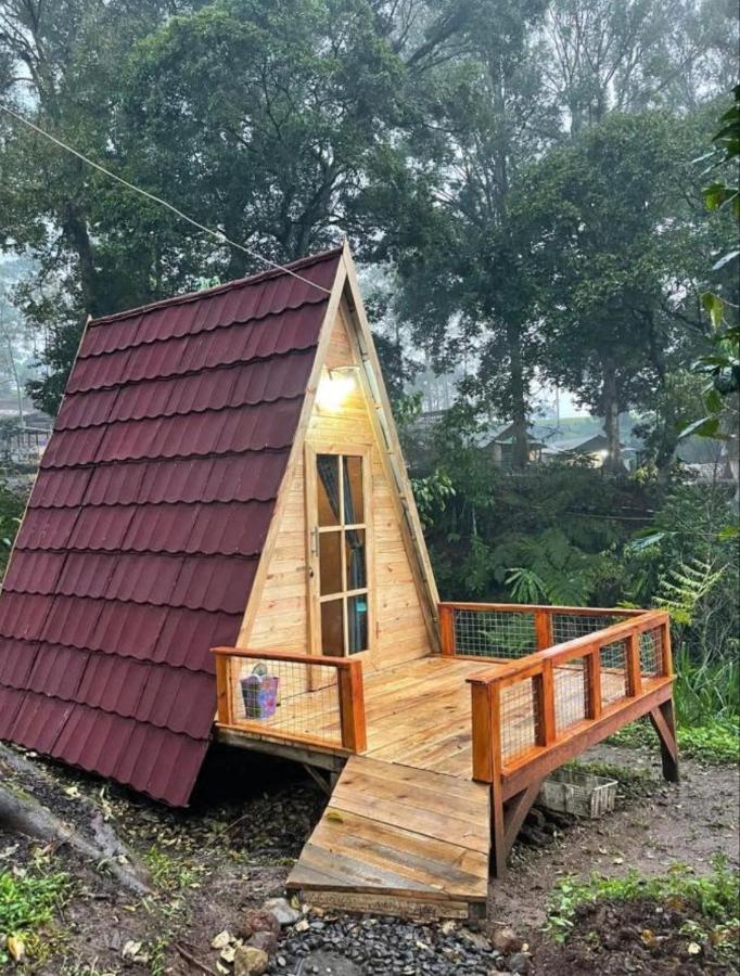 Penginapan Segitiga 2 Bandung Bagian luar foto